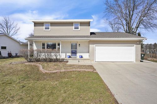 1460 Donald Dr, Sun Prairie, WI, 53590-1037 | Card Image