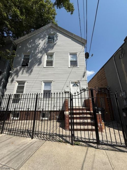 99 Cutler St, Newark, NJ, 07104-2563 | Card Image