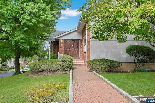 139 Middlesex Ave, Englewood Cliffs, NJ, 07632-1529 | Card Image