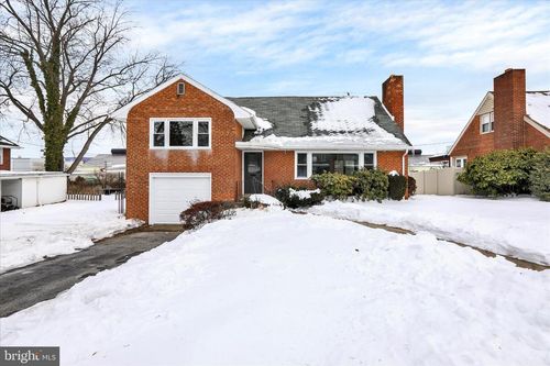 842 Lehigh St, Reading, PA, 19601-1329 | Card Image