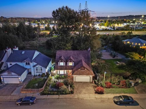 2378 Mariana Pl, Coquitlam, BC, V3K6S2 | Card Image