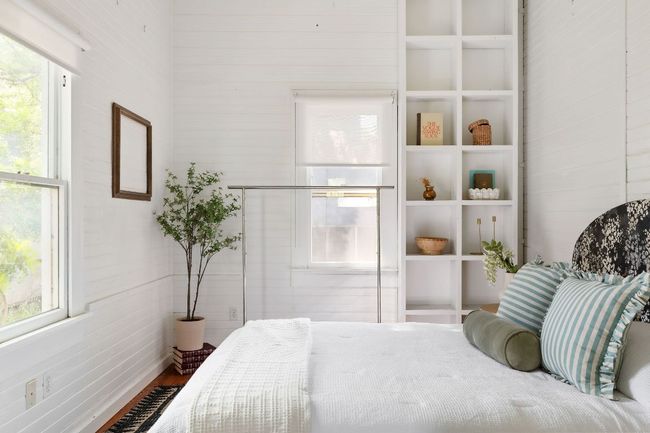 View of bedroom | Image 24