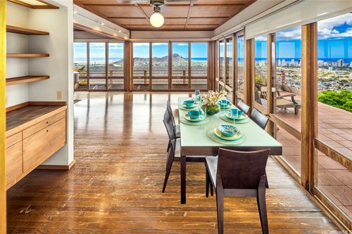 1732-A Mikahala Way, Honolulu, HI, 96816 | Card Image