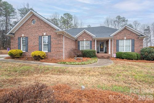 107 Farmwood Dr, Cherryville, NC, 28021-2126 | Card Image