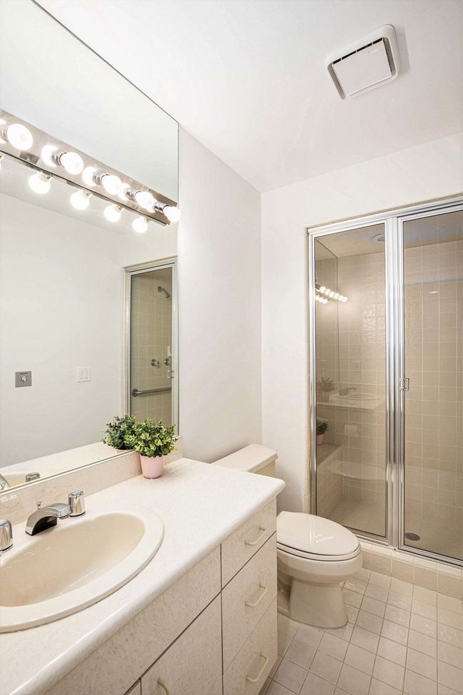 Full Bath Main | Image 17