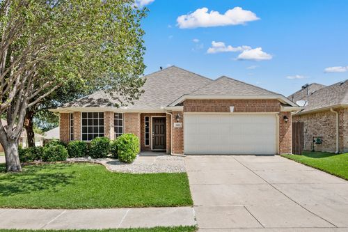 2401 Castle Creek Dr, Little Elm, TX, 75068-4887 | Card Image