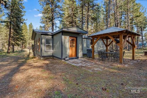 35 Hiatt Cir, Idaho City, ID, 83631-4208 | Card Image