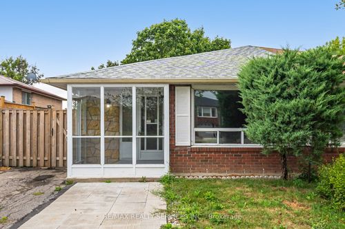 7386 Netherwood Rd, Mississauga, ON, L4T2N4 | Card Image
