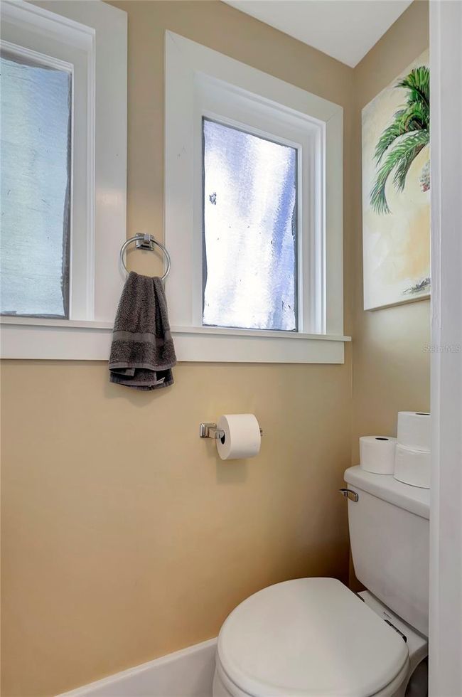 bathroom 1 | Image 18