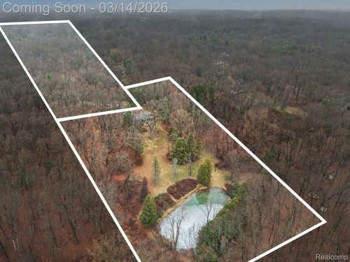 1380 Kent Rd, Ortonville, MI, 48462-8528 | Card Image