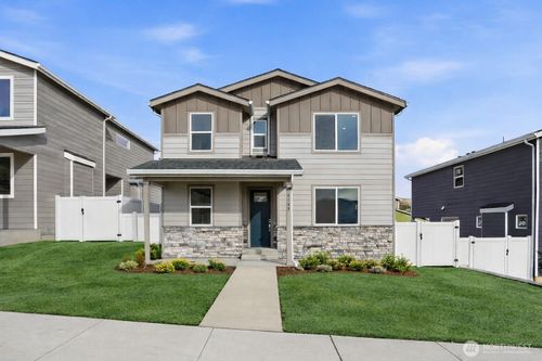 2132 Plumridge Ct, Wenatchee, WA, 98801 | Card Image