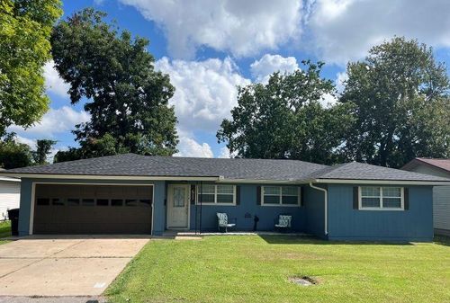 611 S 5, Nederland, TX, 77627 | Card Image