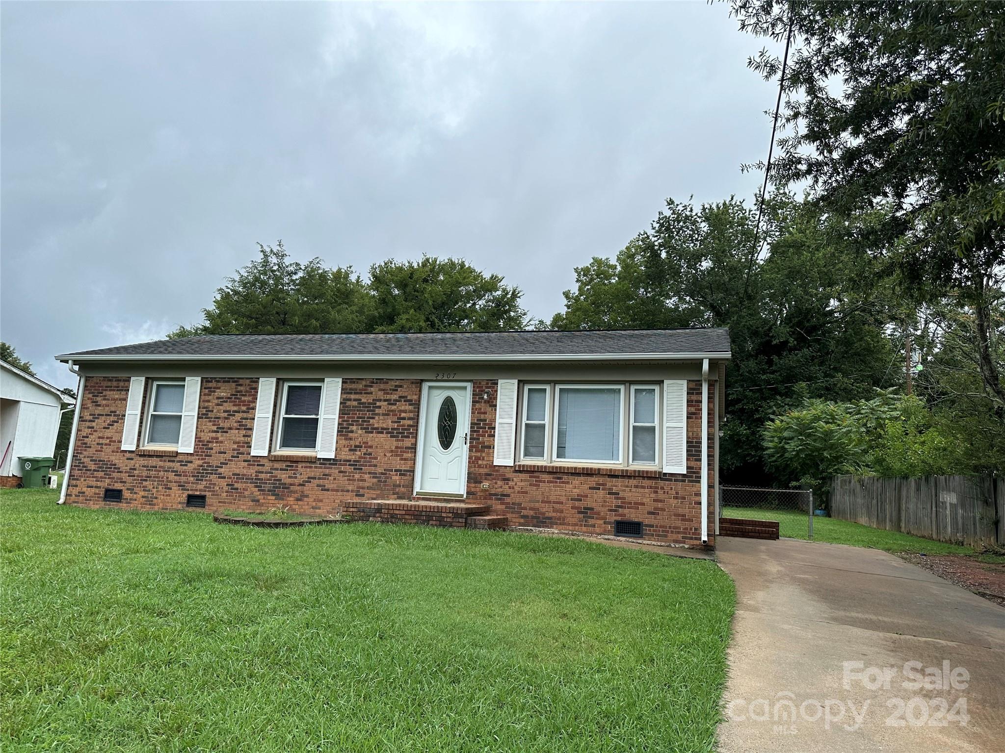 Dallas Stanley Hwy, Stanley, NC 28164