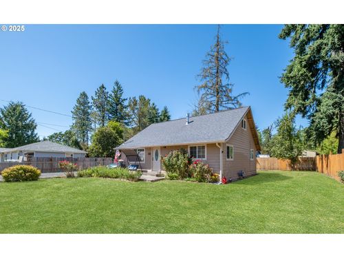 2418 Harding St, Sweet Home, OR, 97386-2884 | Card Image