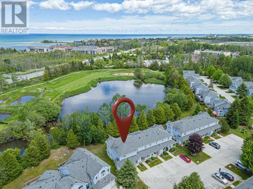 15 Sundial Crt, Collingwood, ON, L9Y5E5 | Card Image
