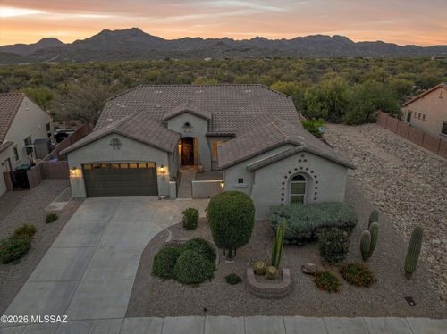 12561 N Wind Runner Pkwy, Marana, AZ, 85658-4705 | Card Image