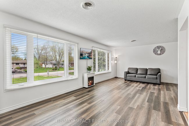 22 Tanner Rd, House other with 3 bedrooms, 3 bathrooms and 5 parking in Campbellford ON | Image 11
