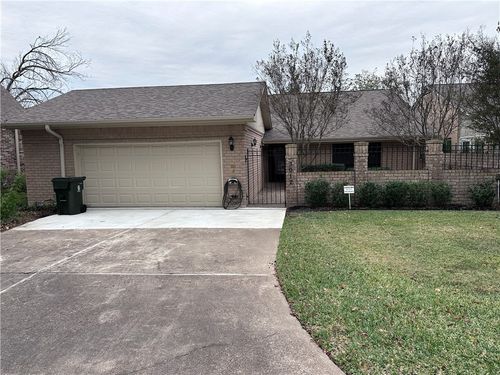 3012 Gleneagles Ct, Bryan, TX, 77802-2131 | Card Image