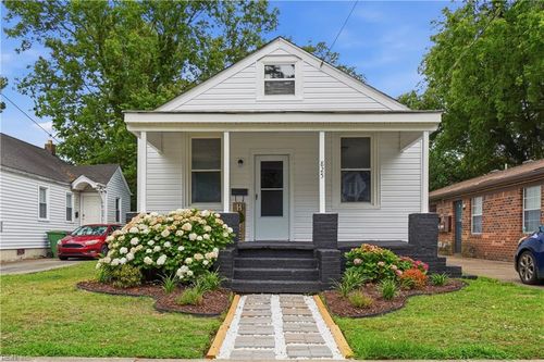 825 48th St, Norfolk, VA, 23508-2015 | Card Image
