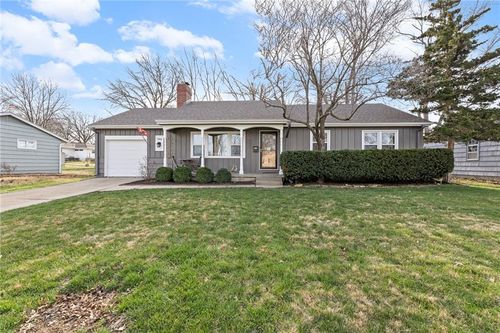 7301 Robinson St, Overland Park, KS, 66204-1857 | Card Image