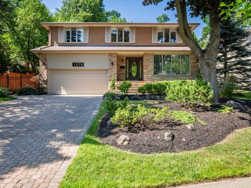1376 Tecumseh Park Dr, Mississauga, ON, L5H2W6 | Card Image