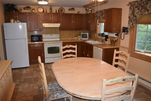 193 Berkshire Dr, Ridge, NY, 11961-2024 | Card Image