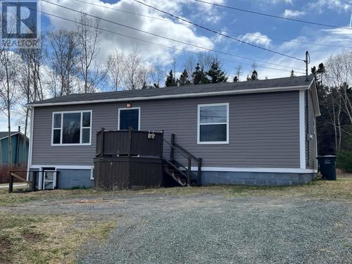 33 Forest Rd, Clarenville, NL, A5A4G8 | Card Image