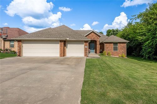 219 Monroe St, Centerton, AR, 72719-9316 | Card Image