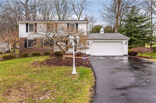 52 Greenview Dr, Jeannette, PA, 15644-9675 | Card Image