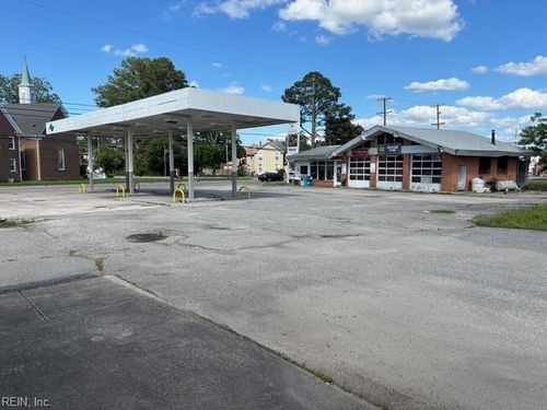 5 W Windsor Blvd, Windsor, VA, 23487-9521 | Card Image