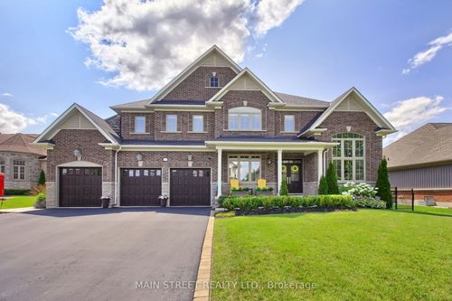 18 Country Club Cres, Uxbridge, ON, L9P0B8 | Card Image