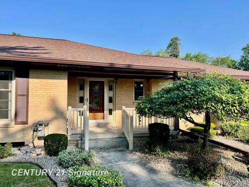 1751 Lathrup Ave, Saginaw, MI, 48638-4740 | Card Image