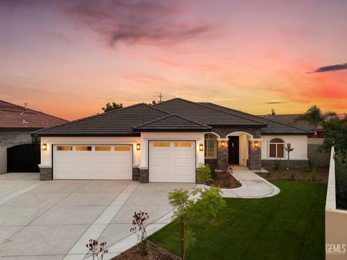 914 Tomboy Ct, Shafter, CA, 93263-3173 | Card Image