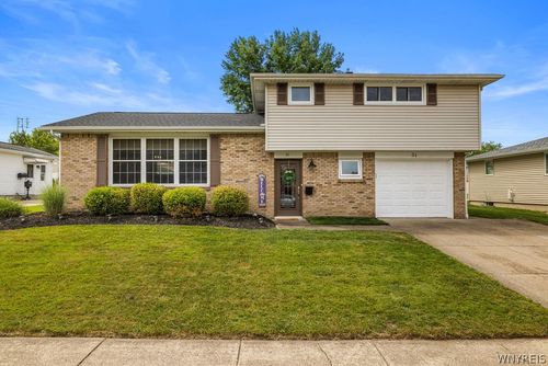 31 Christopher Dr, West Seneca, NY, 14224-4001 | Card Image