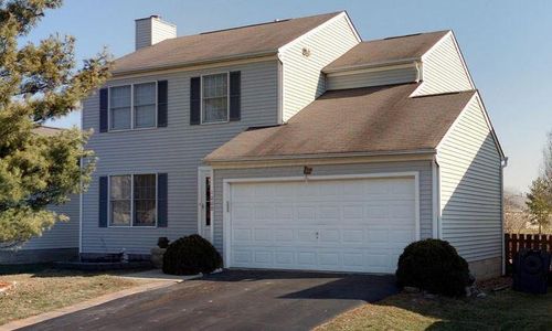 1008 Greeley Dr, Galloway, OH, 43119-8594 | Card Image