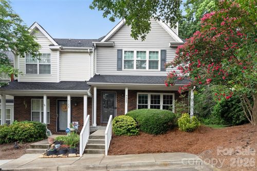 9357 Glenwater Dr, Charlotte, NC, 28262-8473 | Card Image