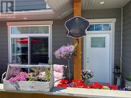 3-902 6th Ave, Invermere, BC, V0A1K7 | Card Image