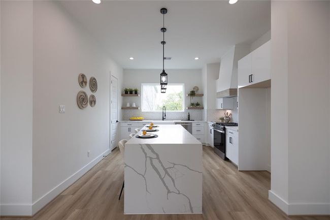 4102 Alice St, House other with 3 bedrooms, 4 bathrooms and null parking in Houston TX | Image 11