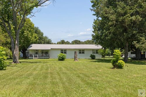 180 County Road 4255, De Kalb, TX, 75559-5606 | Card Image