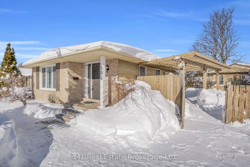 506 Mctavish St, Fergus, ON, N1M3C7 | Card Image