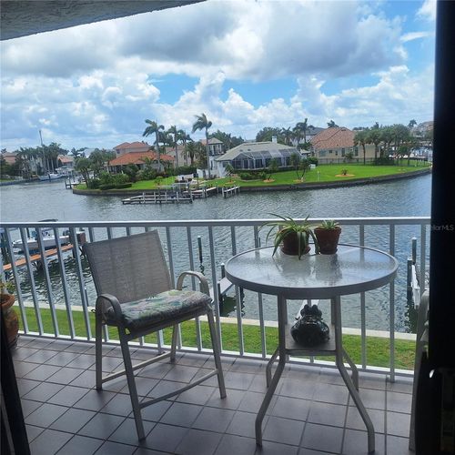 apt-203-719 Pinellas Bayway S, St Petersburg, FL, 33715-1910 | Card Image