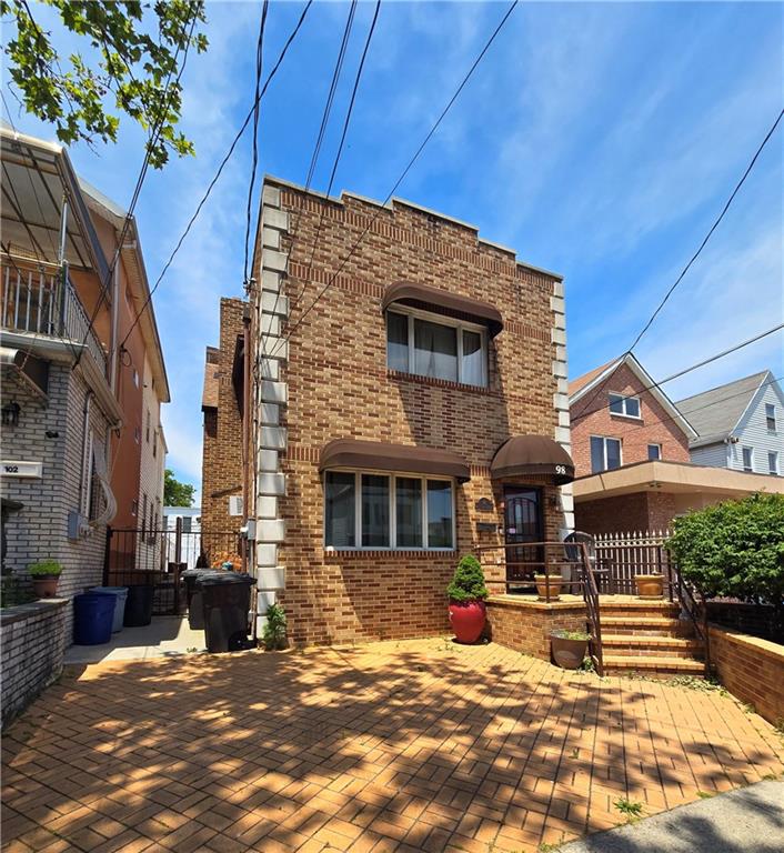 Bay 10th St, Brooklyn, NY 11228