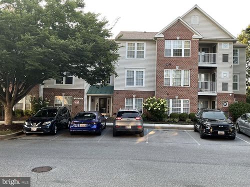 2054 Hunting Ridge Dr, OWINGS MILLS, MD, 21117-5051 | Card Image