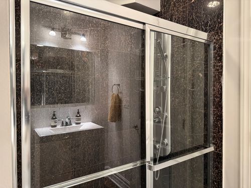 apt-2e-5014 S King Dr, CHICAGO, IL, 60615-2488 | Card Image