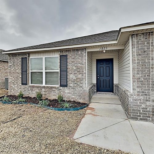 1825 Sloane Drive, Yukon, OK, 73099 | Card Image