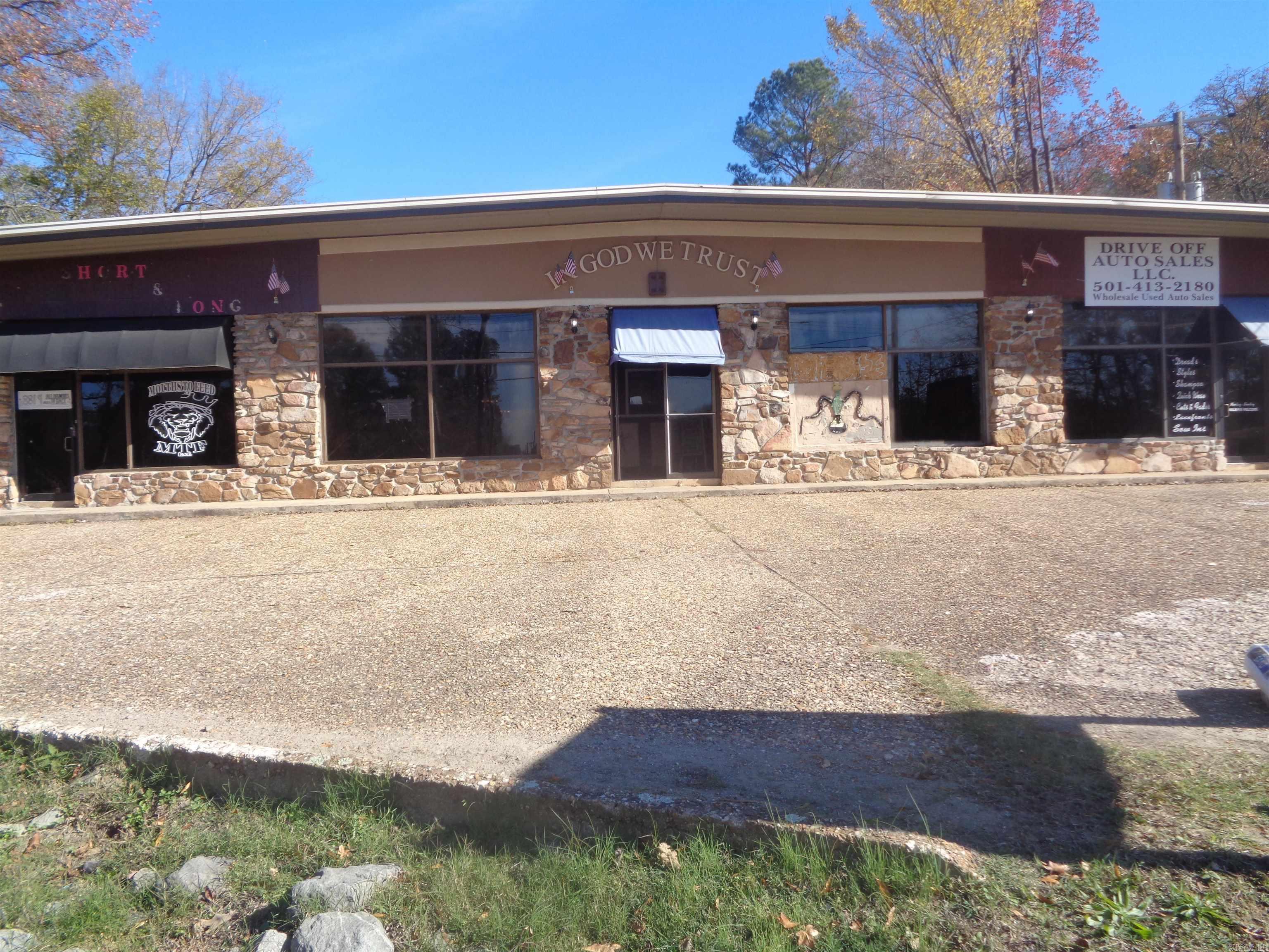 8819 Arch St, Little Rock, AR 72206