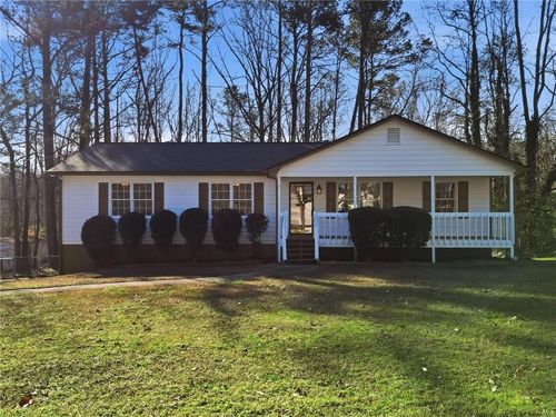 5641 Riding Woods Dr Sw, Powder Springs, GA, 30127-9136 | Card Image