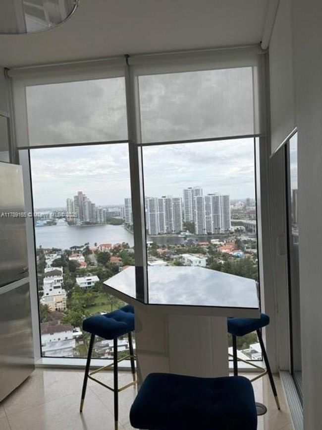 APT-2804 - 18911 Collins Ave, Condo with 2 bedrooms, 3 bathrooms and null parking in Sunny Isles Beach FL | Image 26