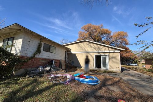 446 Town Creek Dr, Dallas, TX, 75232-1649 | Card Image