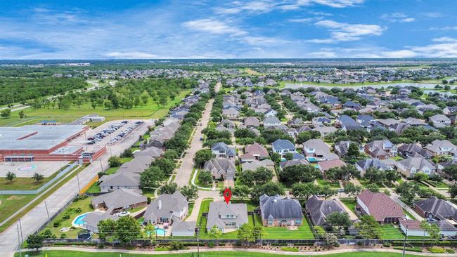 1604 Spring Glen Ln, House other with 3 bedrooms, 3 bathrooms and 2 parking in Pearland TX | Image 7